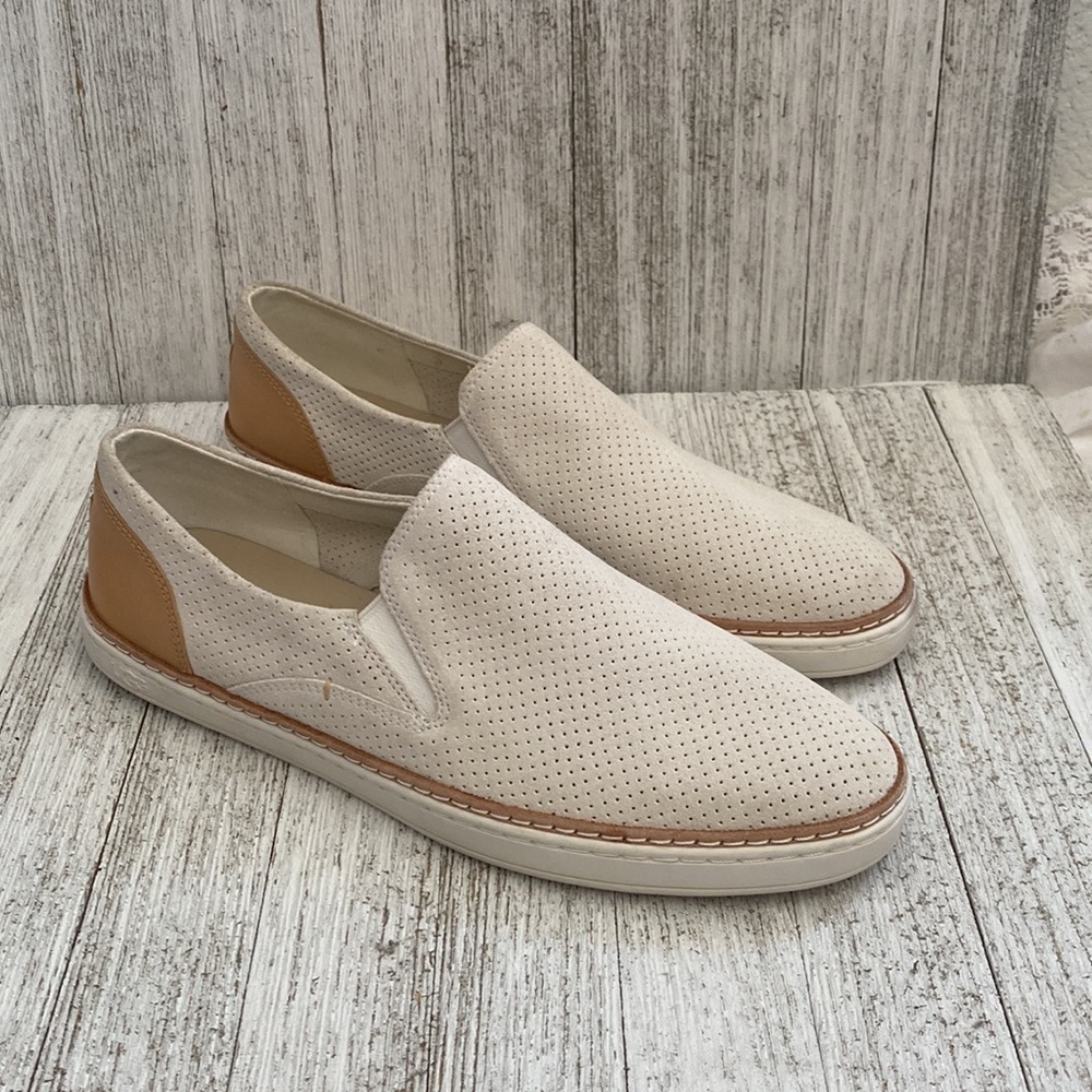 UGG Adley Perf Slip On Cream Suede Shoes Sneakers 101837 Womens Size 10